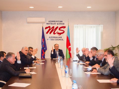 Mətbuat Şurası "reket" KİV-lərlə bağlı h&uuml;quq-m&uuml;hafizə orqanlarına m&uuml;raciət etdi &nbsp;