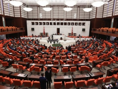 Türkiyə Böyük Millət Məclisinə sədr seçkisi başlayır  