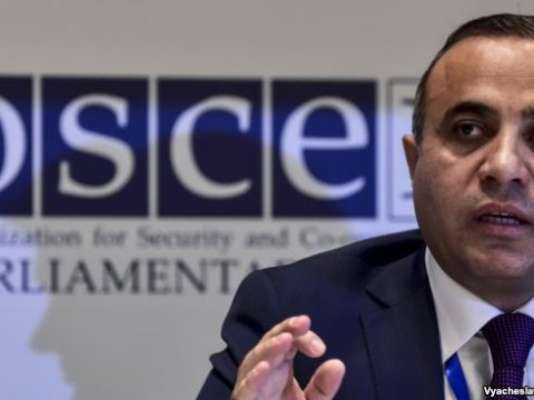 Deputat səfirliklərin problemini qaldırdı  &nbsp;