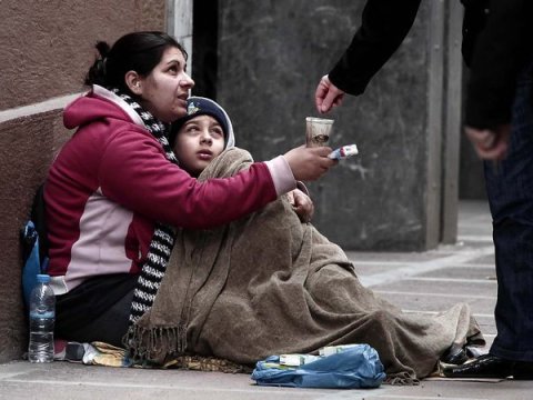 Villası, maşını olan dilənçilər - Polis onları niyə görmür?..