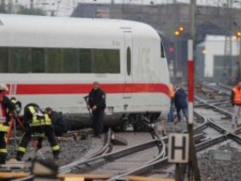 İsveçrədə qatar qəzası