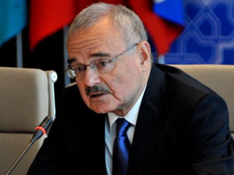 Artur Rasizadə h&ouml;kumətin iclasını ke&ccedil;rdi