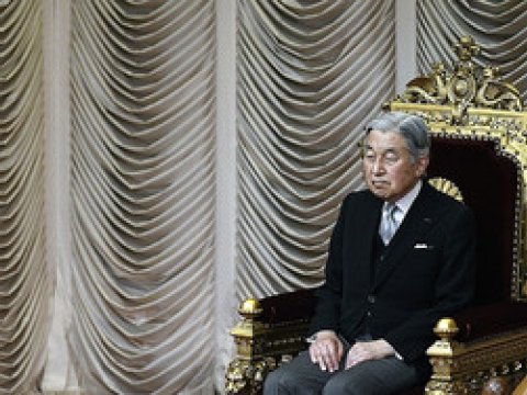 İmperatorun taxtdan imtina edəcəyi tarix a&ccedil;ıqlandı