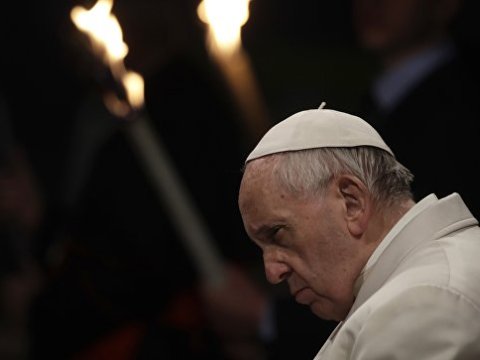 Roma Papası Trampın qərarına qarşı &Ccedil;IXDI