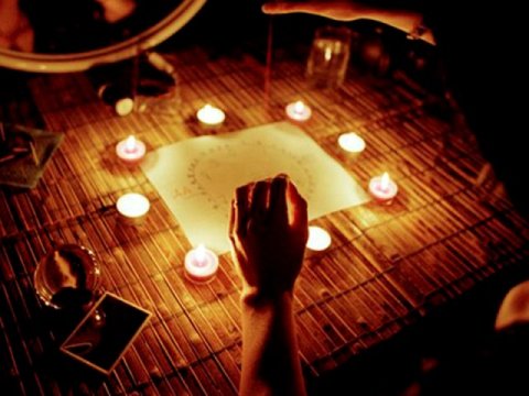 Quranla fala BAXANLAR - “Allah onlara lənət eləsin!”