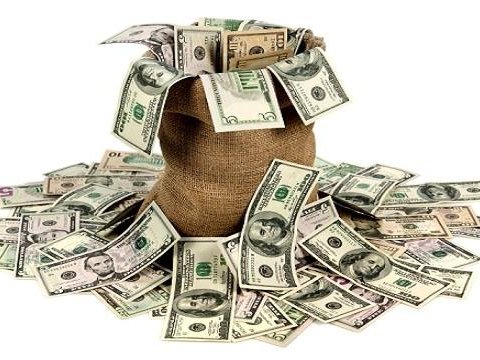 “Stolun üstündə pul saxlamayın” - Ən yoxsul insan puldan başqa heç nəyi olmayandır