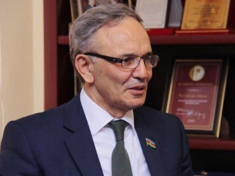 “KİV haqqında” qanun “reket jurnalistlər”ə görə dəyişir   