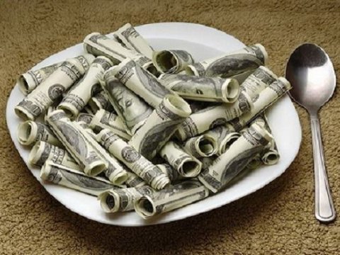 Ac qalmayan dünya – Kim nə qədər xərcləyir...