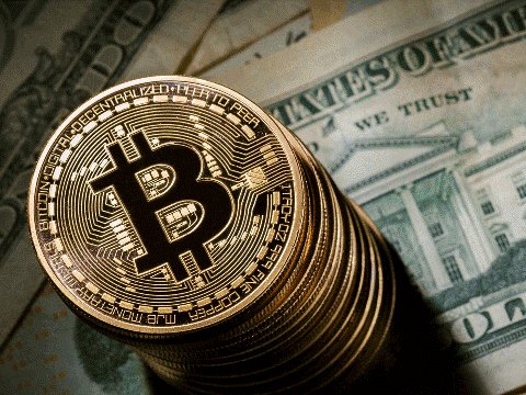 Bitcoinə sərmayə qoymaq, qumar oynamaq qədər risklidir