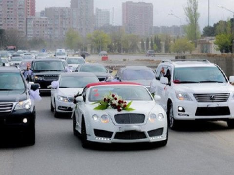 Toy karvanları 20 qəza törədib - 4 ölü, 16 yaralı   