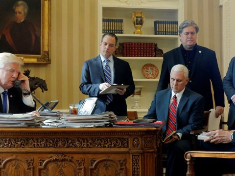 Ağ Evdə Putinin adamı var? Şübhəli şəxs elan olundu