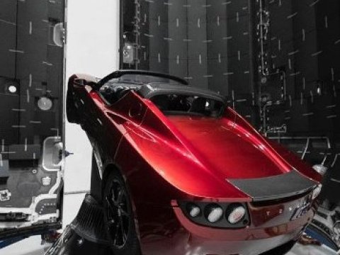 O, avtomobilini Marsa göndərəcək  