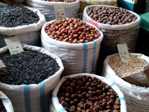 Bakıda alçanın dənəsi 15 manata satılan bazardan REPORTAJ   