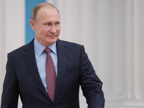 Putin namizədliyini qeydə aldırmaq üçün MSK-ya gəldi