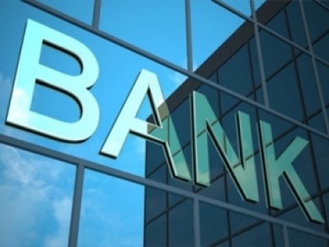 Banklar g&uuml;cləndirilmiş rejimə ke&ccedil;di