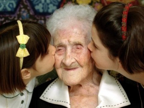 “Həll olunmayan problemə görə narahat olmağa dəyməz” – 122 yaşlı xanımın həyat devizi