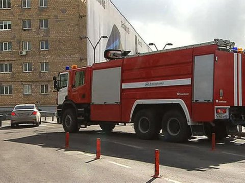 Ayaqqabı fabrikində yanğın: 10 &ouml;l&uuml;