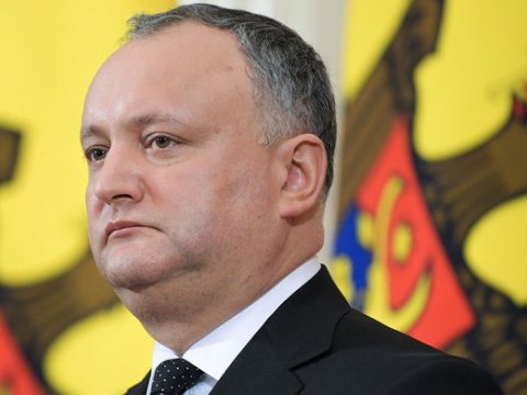Məhkəmə Moldova prezidentini vəzifəsindən müvəqqəti kənarlaşdırıb