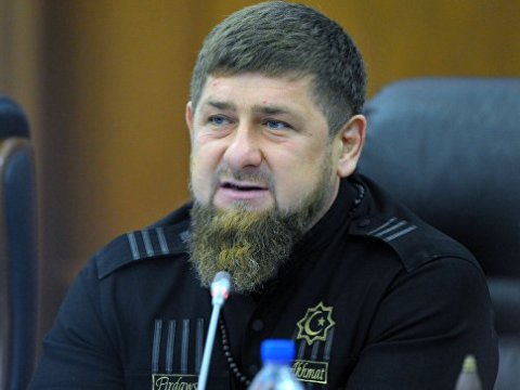 Ramzan Kadırov Azərbaycanda tapılan 104 yaşlı qadına ev verdi