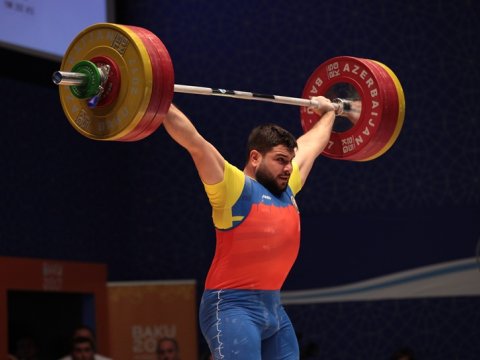 Daha bir ağır atletimizdə dopinq aşkarlanıb