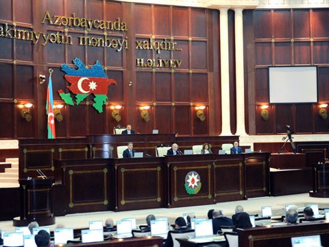 Cümhuriyyətlə bağlı xüsusi iclasın keçiriləcəyi tarix məlum oldu