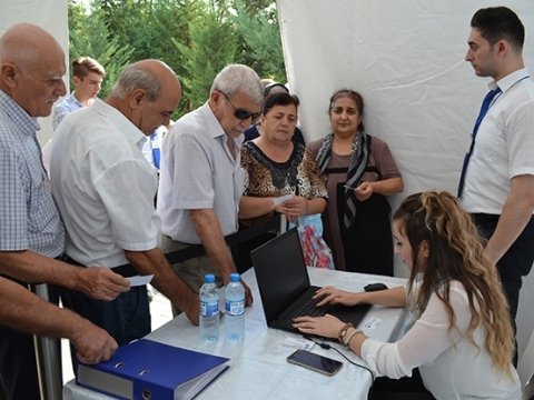 İcbari tibbi sığortanın b&uuml;t&uuml;n &ouml;lkədə tətbiqinə nə mane olur...  &nbsp;