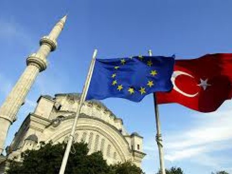 Hollandiya T&uuml;rkiyədəki səfirini geri &ccedil;ağırdı