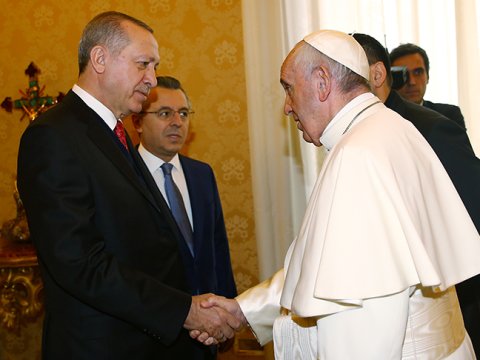 Ərdoğan Roma Papası ilə g&ouml;r&uuml;şd&uuml;