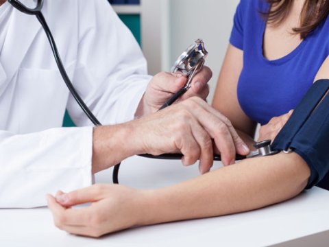 Azərbaycanda qan təzyiqi xəstəliyi sürətlə cavanlaşır   