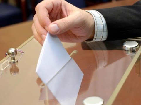 Növbədənkənar prezident seçkisində iştirak qərarı verənlər – SİYAHI