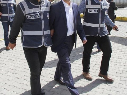 Qazi Universitetində FETÖ əməliyyatı: 17 nəfər saxlanıldı