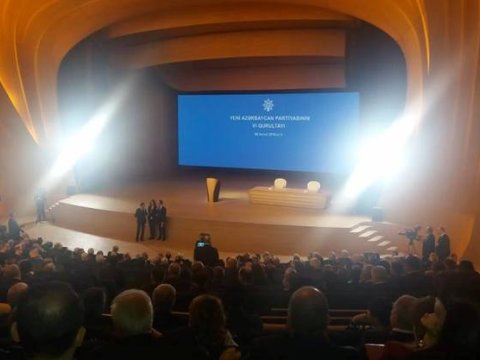 YAP-ın qurultayında təşkilati məsələlərə baxılmadı   
