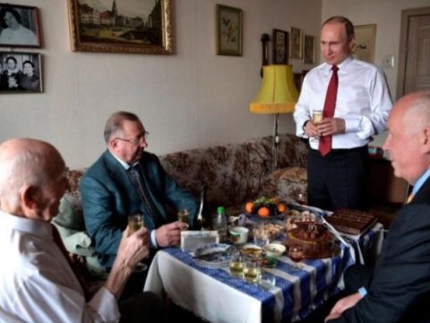 “Putin Trampla ingiliscə danışıb” – Rusiya liderinin dostu ilə MÜSAHİBƏ 