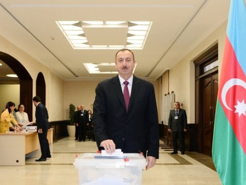 MSK İlham Əliyevin namizədliyini TƏSDİQLƏDİ    