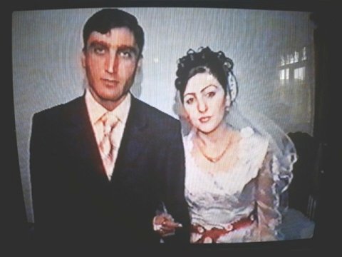 “Aprel şəhidi”nin XANIMI:“Uşaqlar atalarının şəklini aparıb o biri otaqda gizlincə öpürlər”