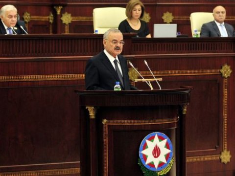 Artur Rasizadə martın 16-da deputatlara hesabat verəcək   