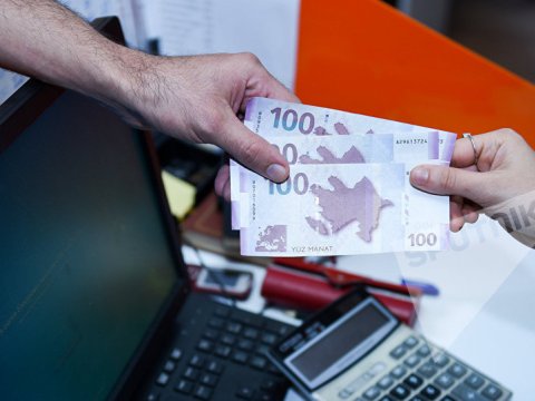 Dövlət qulluqçuları üçün də maaş artımı gözlənilir   