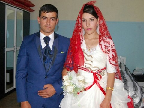 Şəhid zabitin xanımı: “Şahlar əkiz uşaqlarımızın doğulacağı xəbərini alan günün ertəsi həlak oldu” - FOTO