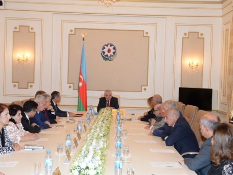 Daha 2 nəfərin prezidentliyə namizədliyinin irəli sürüldüyü təsdiqləndi - ADLAR