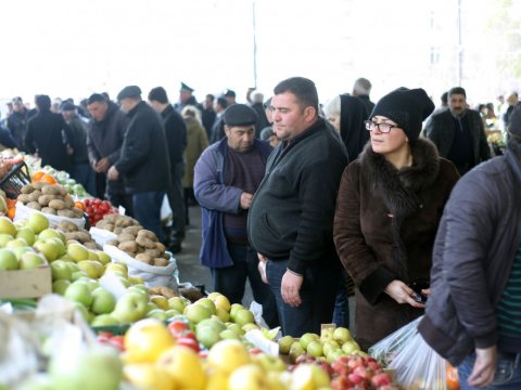 Bakıda bayram yarmarkaları fəaliyyətə başlayır - Video