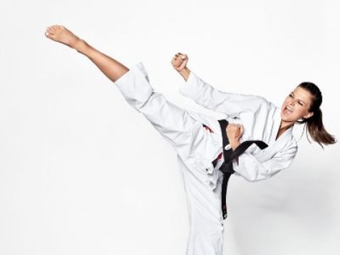 Karateçilərimiz Avstriyaya yola düşür