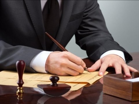 D&ouml;vlət qulluq&ccedil;ularının pensiya yaşı ilə bağlı DƏYİŞİKLİK EDİLİR  &nbsp;