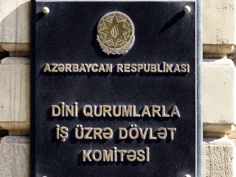 Dini Komitə xaricdə dini təhsil alıb qayıdanlardan NARAZIDIR: “Çoxu özünü doğrultmur” 