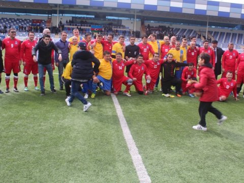 Azərbaycan və Ukrayna deputatlarının final oyunundan FOTOLAR