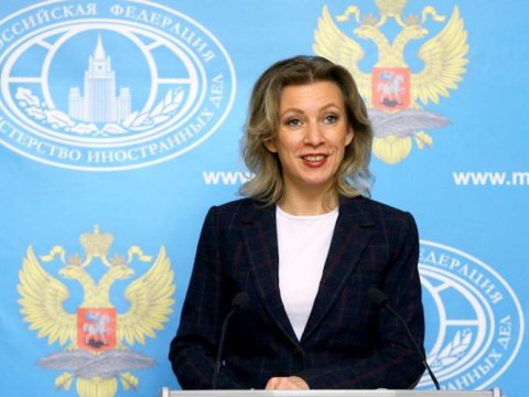 Rusiya XİN: Tereza Meyin bəyanatı Britaniya parlamentində sirk şousudur