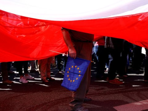 Polşa da rusiyalı diplomatları qovmaq istəyir