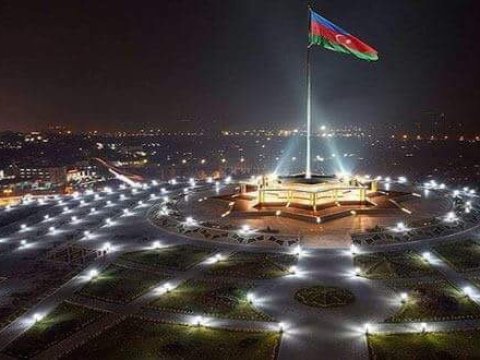 Aylardır “dəyişdirilə bilməyən” Bayraq - Müəmma davam edir