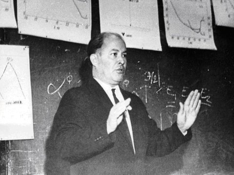 Dünya elminin Aya baxışını dəyişən, nobelçilərə dərs keçən Azərbaycan alimi