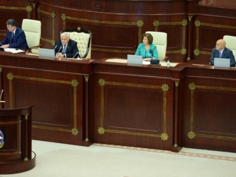 Milli Məclisin xüsusi iclası BAŞLADI 