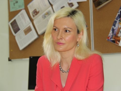 Kolumbiya Universitetinin professoru: “Təhsildə daha çox kasıblar rüşvət verir” – MÜSAHİBƏ 